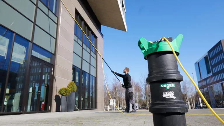 window-cleaning-cover